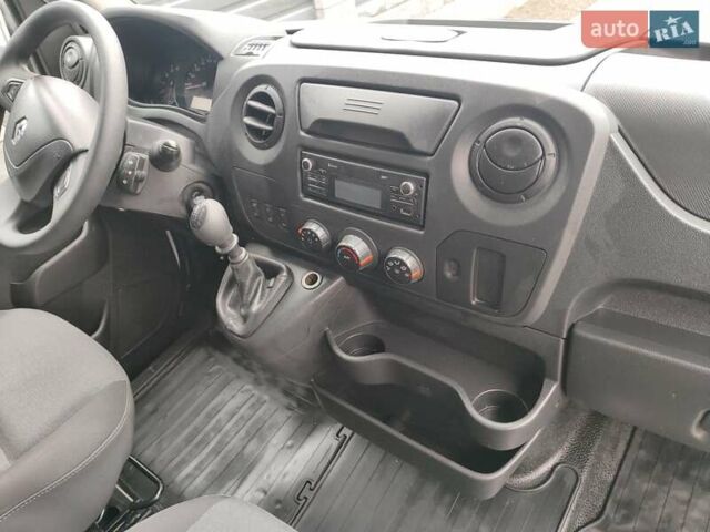 Білий Рено Мастєр, об'ємом двигуна 2.3 л та пробігом 278 тис. км за 16700 $, фото 44 на Automoto.ua