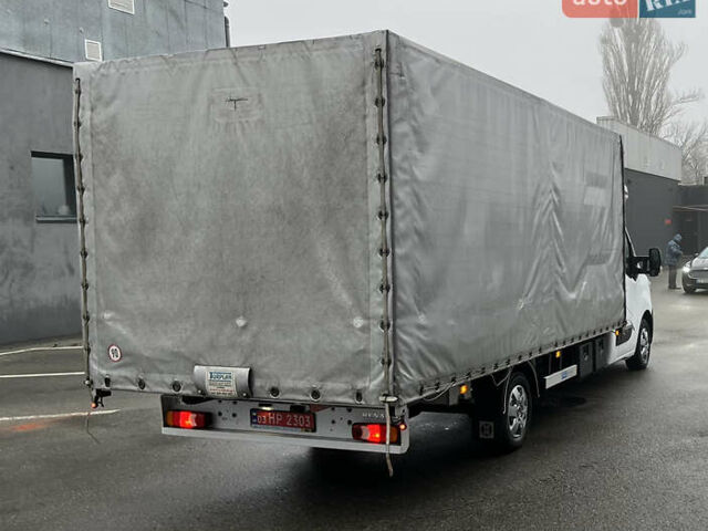 Белый Рено Мастер, объемом двигателя 2.3 л и пробегом 457 тыс. км за 19000 $, фото 3 на Automoto.ua