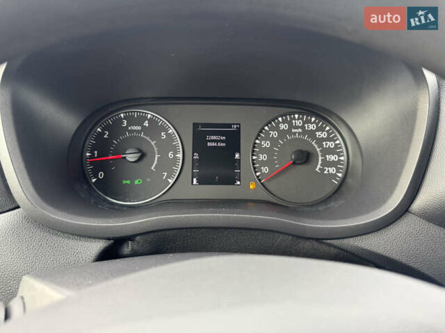 Білий Рено Мастєр, об'ємом двигуна 2.3 л та пробігом 230 тис. км за 18700 $, фото 34 на Automoto.ua