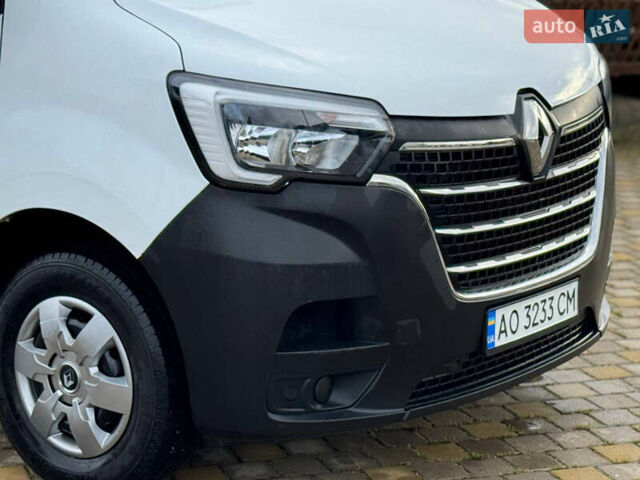 Белый Рено Мастер, объемом двигателя 2.3 л и пробегом 500 тыс. км за 17500 $, фото 9 на Automoto.ua