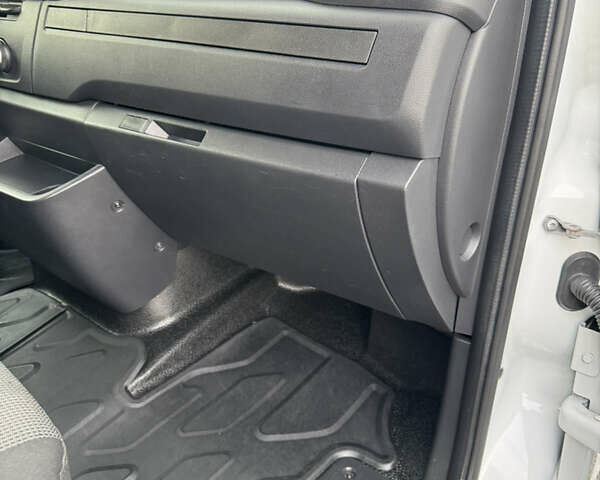 Білий Рено Мастєр, об'ємом двигуна 2.3 л та пробігом 230 тис. км за 18700 $, фото 36 на Automoto.ua