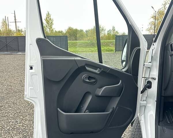 Рено Мастер 2020 в Ковель на Automoto.ua Белый Рено Мастер, объемом двигателя 2.3 л и пробегом 382 тыс. км за 19200 $, фото 5 на Automoto.ua