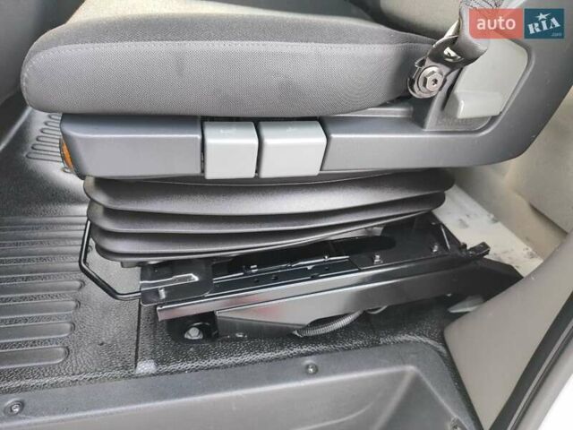 Белый Рено Мастер, объемом двигателя 2.3 л и пробегом 249 тыс. км за 29999 $, фото 40 на Automoto.ua