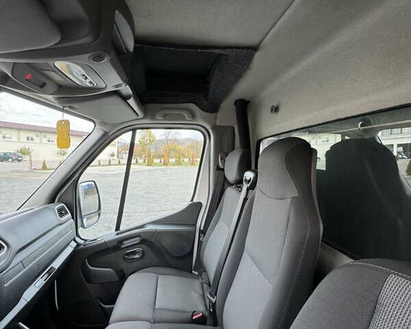 Білий Рено Мастєр, об'ємом двигуна 2.3 л та пробігом 230 тис. км за 18700 $, фото 30 на Automoto.ua