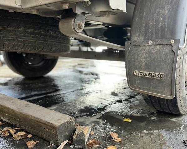 Белый Рено Мастер, объемом двигателя 2.3 л и пробегом 303 тыс. км за 23100 $, фото 11 на Automoto.ua