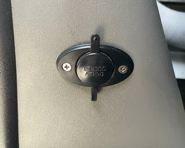 Белый Рено Мастер, объемом двигателя 2.3 л и пробегом 380 тыс. км за 19800 $, фото 60 на Automoto.ua