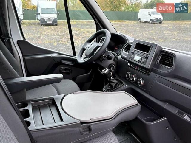 Белый Рено Мастер, объемом двигателя 2.3 л и пробегом 316 тыс. км за 19999 $, фото 20 на Automoto.ua