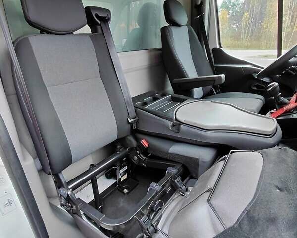 Білий Рено Мастєр, об'ємом двигуна 2.3 л та пробігом 368 тис. км за 18999 $, фото 26 на Automoto.ua