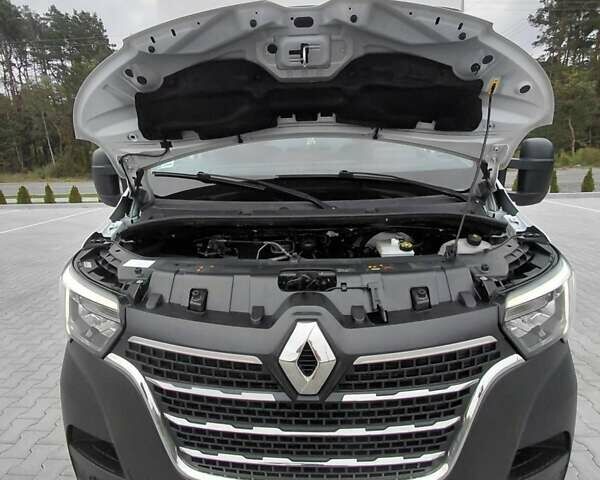 Белый Рено Мастер, объемом двигателя 2.3 л и пробегом 306 тыс. км за 19999 $, фото 59 на Automoto.ua