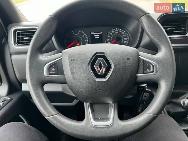 Белый Рено Мастер, объемом двигателя 2.3 л и пробегом 248 тыс. км за 21500 $, фото 62 на Automoto.ua