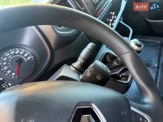 Білий Рено Мастєр, об'ємом двигуна 2.3 л та пробігом 245 тис. км за 19299 $, фото 60 на Automoto.ua