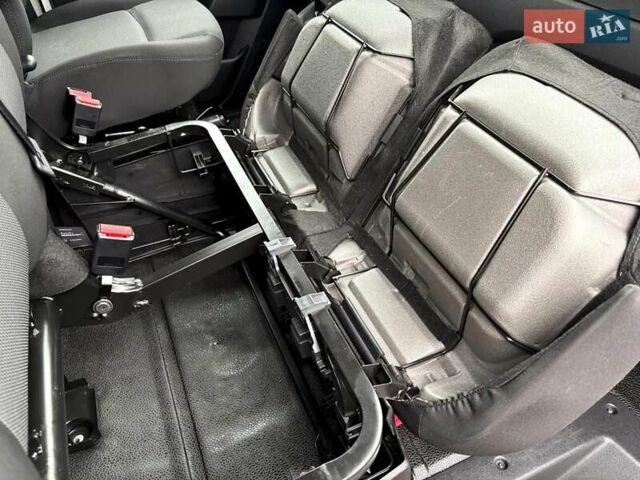 Белый Рено Мастер, объемом двигателя 2.3 л и пробегом 316 тыс. км за 19999 $, фото 25 на Automoto.ua