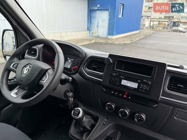 Белый Рено Мастер, объемом двигателя 2.3 л и пробегом 290 тыс. км за 19950 $, фото 65 на Automoto.ua