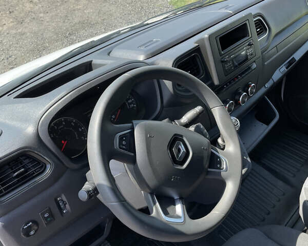 Белый Рено Мастер, объемом двигателя 2.3 л и пробегом 244 тыс. км за 23950 $, фото 38 на Automoto.ua