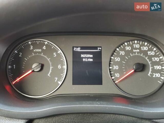 Белый Рено Мастер, объемом двигателя 2.3 л и пробегом 362 тыс. км за 18500 $, фото 18 на Automoto.ua