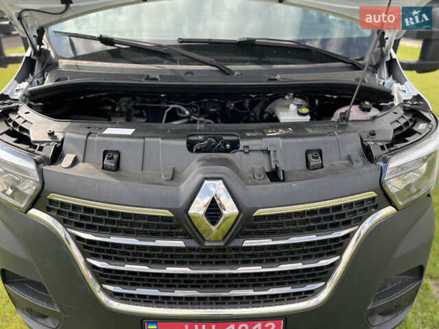 Білий Рено Мастєр, об'ємом двигуна 2.3 л та пробігом 290 тис. км за 22500 $, фото 46 на Automoto.ua