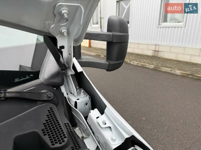 Білий Рено Мастєр, об'ємом двигуна 2.3 л та пробігом 330 тис. км за 19500 $, фото 85 на Automoto.ua