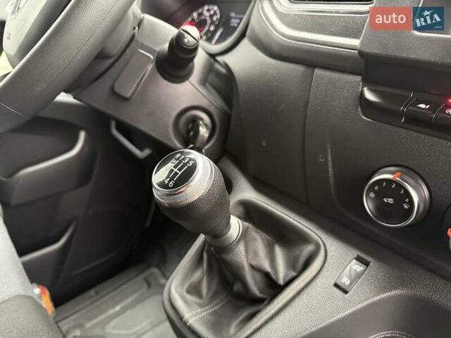 Білий Рено Мастєр, об'ємом двигуна 2.3 л та пробігом 330 тис. км за 19500 $, фото 71 на Automoto.ua