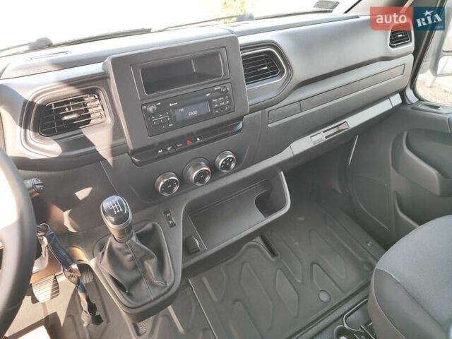 Білий Рено Мастєр, об'ємом двигуна 2.3 л та пробігом 283 тис. км за 19499 $, фото 6 на Automoto.ua