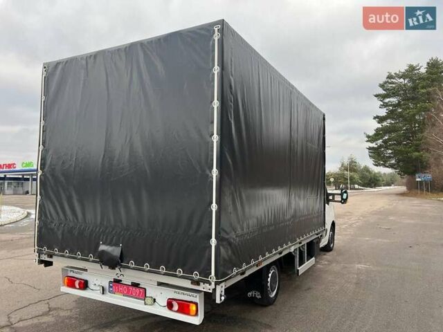 Белый Рено Мастер, объемом двигателя 2.3 л и пробегом 330 тыс. км за 21999 $, фото 7 на Automoto.ua