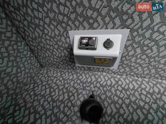 Белый Рено Мастер, объемом двигателя 2.3 л и пробегом 276 тыс. км за 19700 $, фото 10 на Automoto.ua