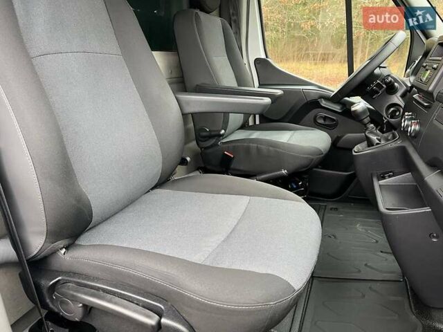 Білий Рено Мастєр, об'ємом двигуна 2.3 л та пробігом 347 тис. км за 20500 $, фото 74 на Automoto.ua