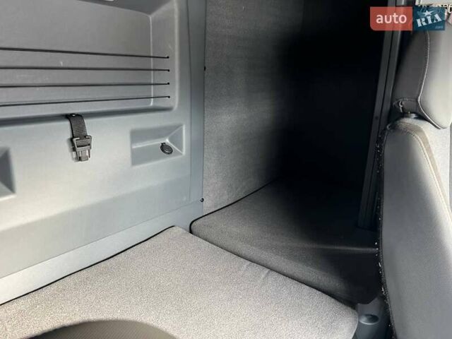 Белый Рено Мастер, объемом двигателя 2.3 л и пробегом 330 тыс. км за 21999 $, фото 83 на Automoto.ua