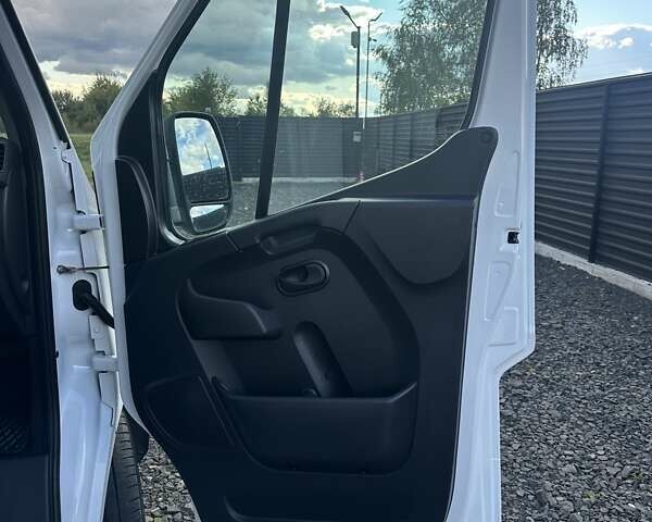 Рено Мастер 2021 в Ковель на Automoto.ua Белый Рено Мастер, объемом двигателя 2.3 л и пробегом 365 тыс. км за 20400 $, фото 20 на Automoto.ua