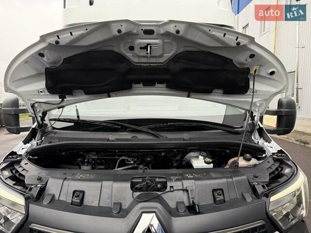 Белый Рено Мастер, объемом двигателя 2.3 л и пробегом 290 тыс. км за 19950 $, фото 75 на Automoto.ua