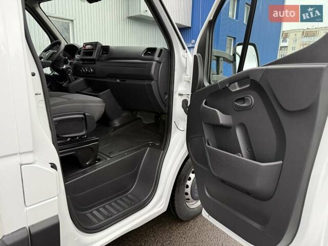 Білий Рено Мастєр, об'ємом двигуна 2.3 л та пробігом 330 тис. км за 19500 $, фото 64 на Automoto.ua