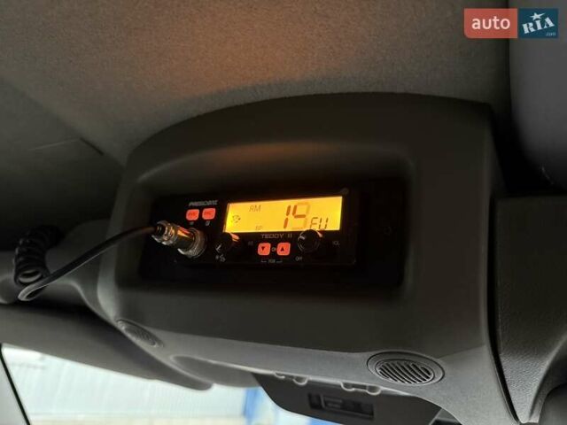 Белый Рено Мастер, объемом двигателя 2.3 л и пробегом 290 тыс. км за 19950 $, фото 64 на Automoto.ua