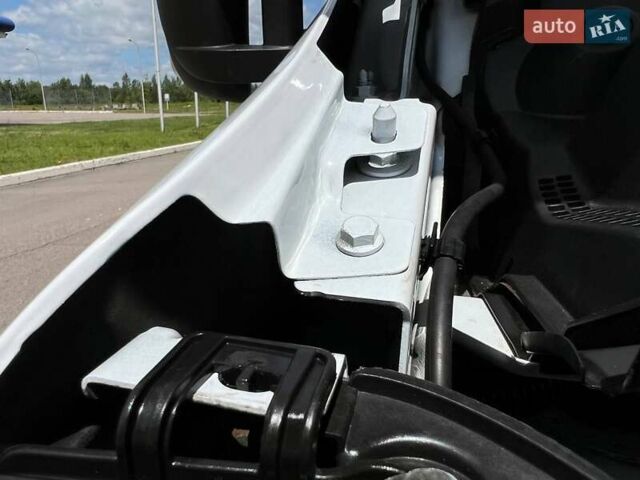 Белый Рено Мастер, объемом двигателя 2.3 л и пробегом 330 тыс. км за 20999 $, фото 24 на Automoto.ua