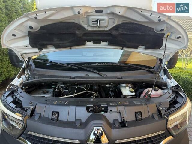 Белый Рено Мастер, объемом двигателя 2.3 л и пробегом 244 тыс. км за 18200 $, фото 92 на Automoto.ua