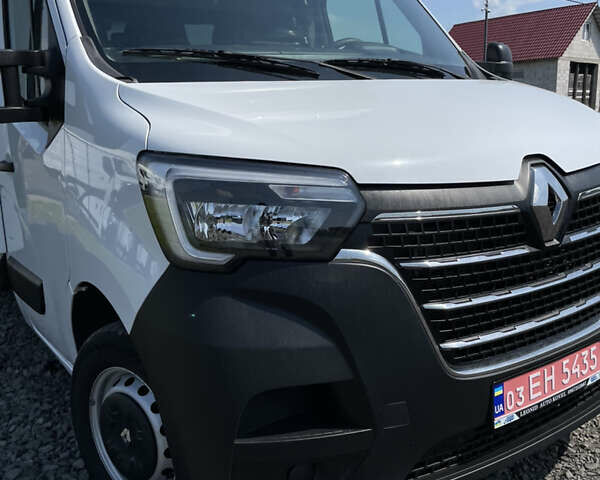 Белый Рено Мастер, объемом двигателя 2.3 л и пробегом 244 тыс. км за 23950 $, фото 5 на Automoto.ua