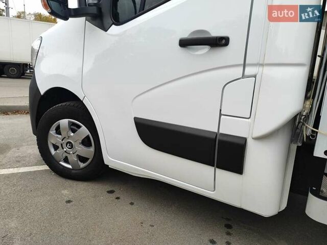 Білий Рено Мастєр, об'ємом двигуна 2.3 л та пробігом 283 тис. км за 19499 $, фото 35 на Automoto.ua