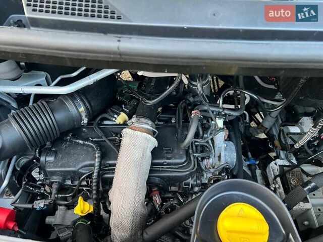 Белый Рено Мастер, объемом двигателя 2.3 л и пробегом 312 тыс. км за 22500 $, фото 52 на Automoto.ua