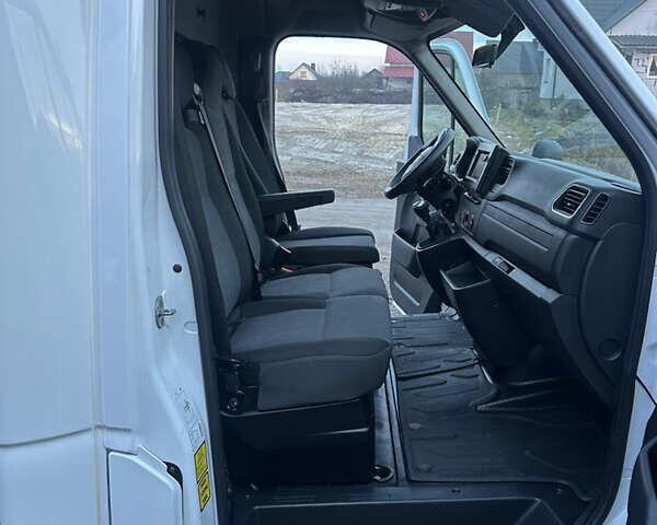 Белый Рено Мастер, объемом двигателя 2.3 л и пробегом 418 тыс. км за 20600 $, фото 25 на Automoto.ua