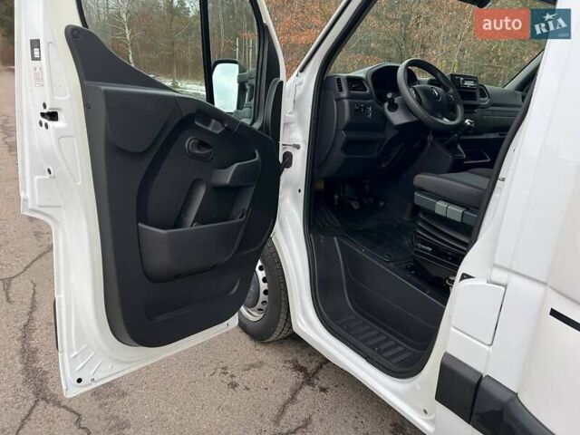 Белый Рено Мастер, объемом двигателя 2.3 л и пробегом 330 тыс. км за 21999 $, фото 52 на Automoto.ua