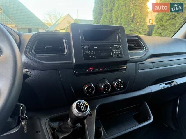 Белый Рено Мастер, объемом двигателя 2.3 л и пробегом 244 тыс. км за 18200 $, фото 69 на Automoto.ua