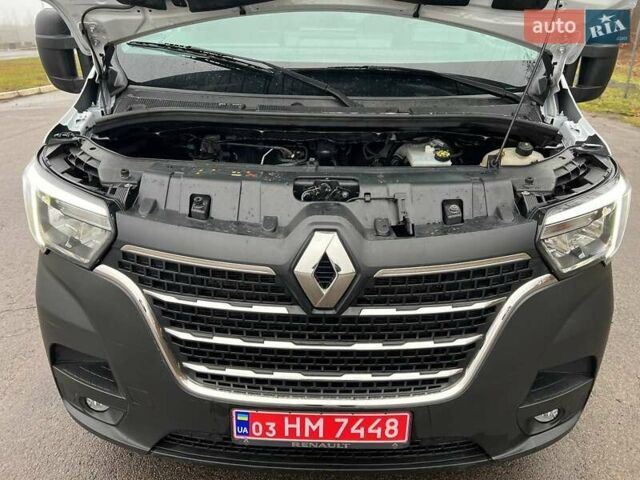 Белый Рено Мастер, объемом двигателя 2.3 л и пробегом 248 тыс. км за 21500 $, фото 82 на Automoto.ua