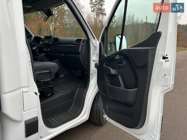 Білий Рено Мастєр, об'ємом двигуна 2.3 л та пробігом 347 тис. км за 20500 $, фото 79 на Automoto.ua