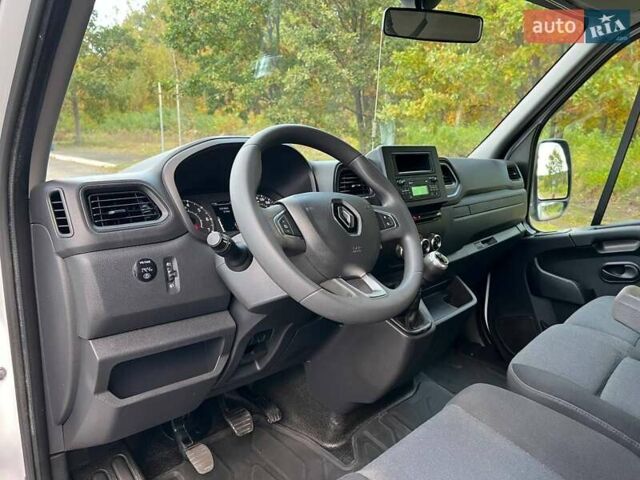 Белый Рено Мастер, объемом двигателя 2.3 л и пробегом 312 тыс. км за 22500 $, фото 36 на Automoto.ua