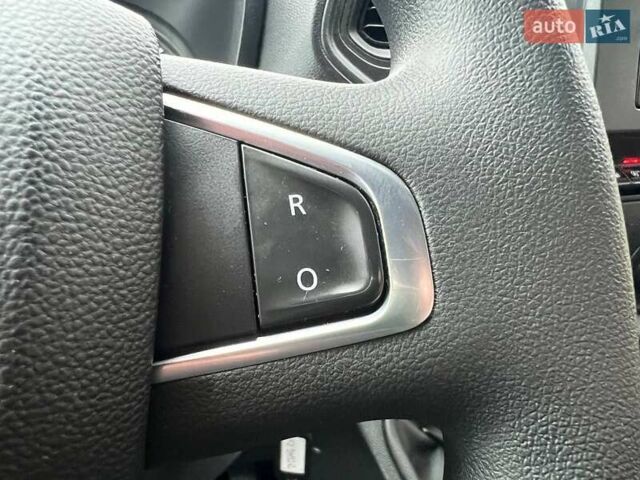 Білий Рено Мастєр, об'ємом двигуна 2.3 л та пробігом 347 тис. км за 20500 $, фото 63 на Automoto.ua