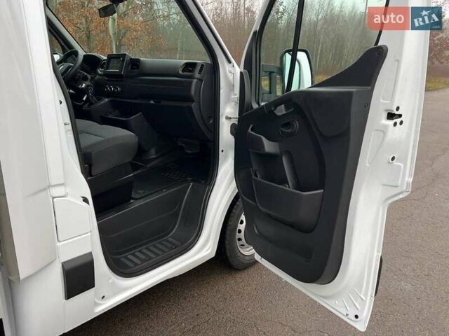 Белый Рено Мастер, объемом двигателя 2.3 л и пробегом 248 тыс. км за 21500 $, фото 71 на Automoto.ua