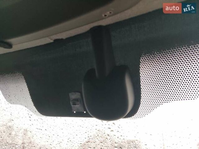 Белый Рено Мастер, объемом двигателя 2.3 л и пробегом 263 тыс. км за 19999 $, фото 60 на Automoto.ua