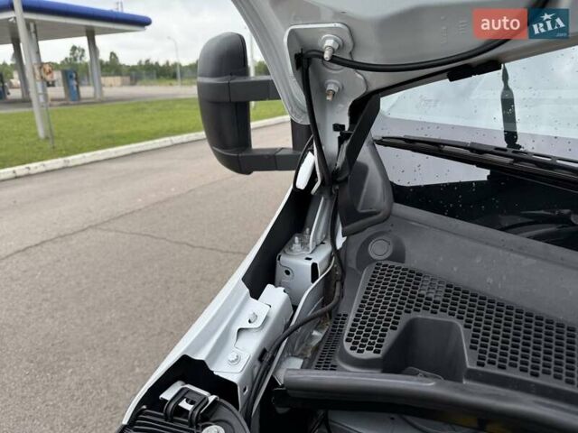 Белый Рено Мастер, объемом двигателя 2.3 л и пробегом 305 тыс. км за 20500 $, фото 70 на Automoto.ua