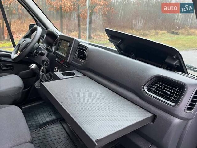 Белый Рено Мастер, объемом двигателя 2.3 л и пробегом 248 тыс. км за 21500 $, фото 69 на Automoto.ua