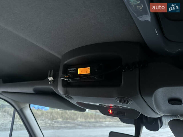 Белый Рено Мастер, объемом двигателя 2.3 л и пробегом 418 тыс. км за 20600 $, фото 28 на Automoto.ua