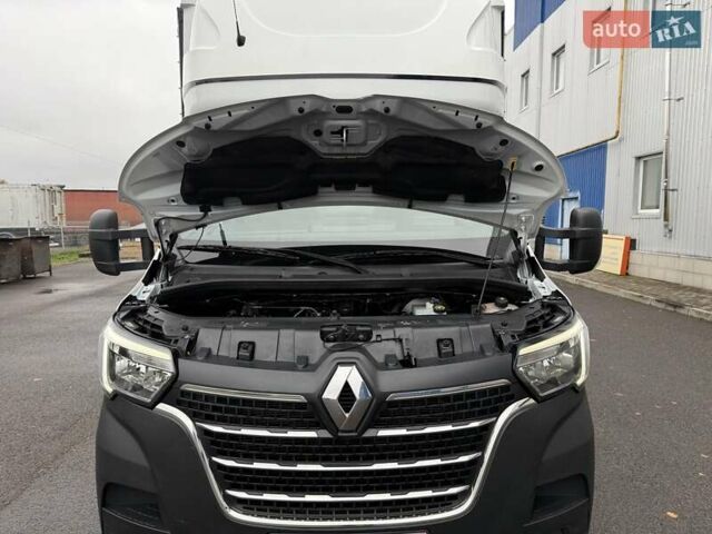 Белый Рено Мастер, объемом двигателя 2.3 л и пробегом 290 тыс. км за 19950 $, фото 74 на Automoto.ua