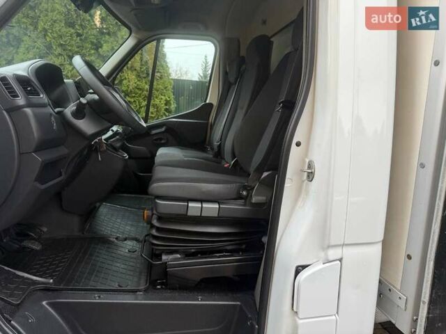 Белый Рено Мастер, объемом двигателя 2.3 л и пробегом 342 тыс. км за 29999 $, фото 52 на Automoto.ua